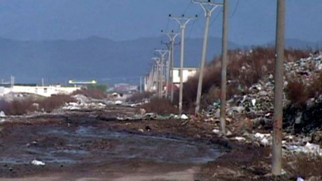 Durrësi, një “bombë” e plehrave; mbi 70 mijë tonë në qiell të hapur