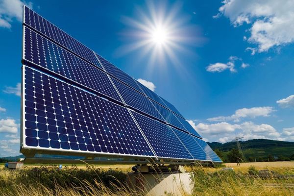 Interes i jashtëzakonshëm për investime në energjinë diellore